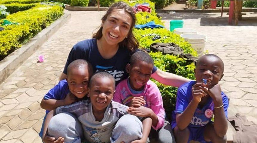 Ljubav i sreća koje se ne mogu kupiti - priča volonterke iz Afrike