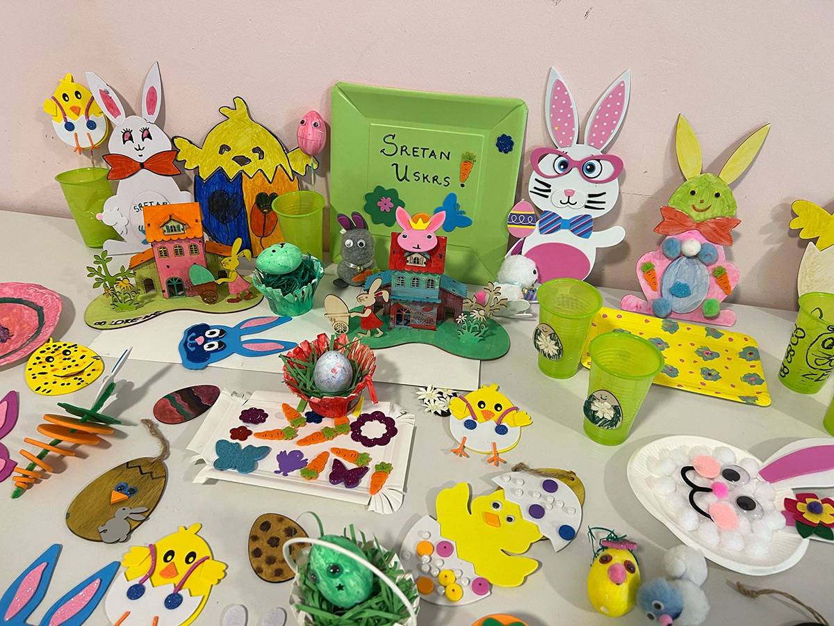 Happy and Blessed Easter from Kolajna ljubavi